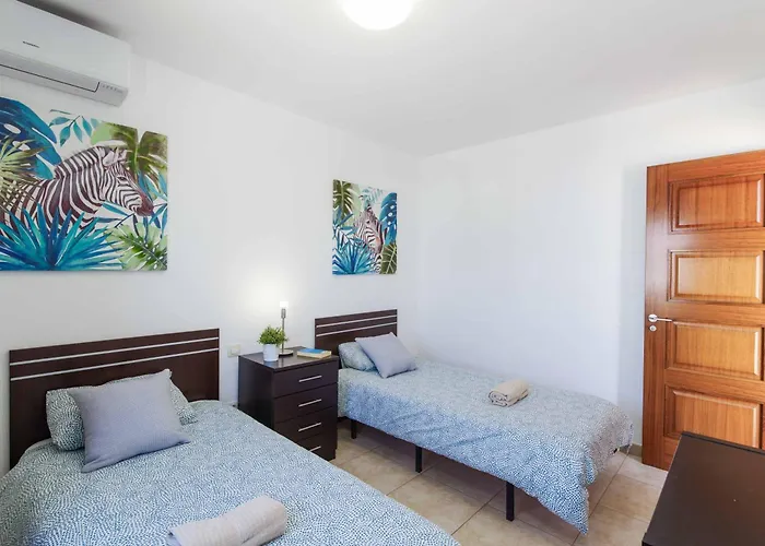 Mia * Πλάγια Μπλάνκα